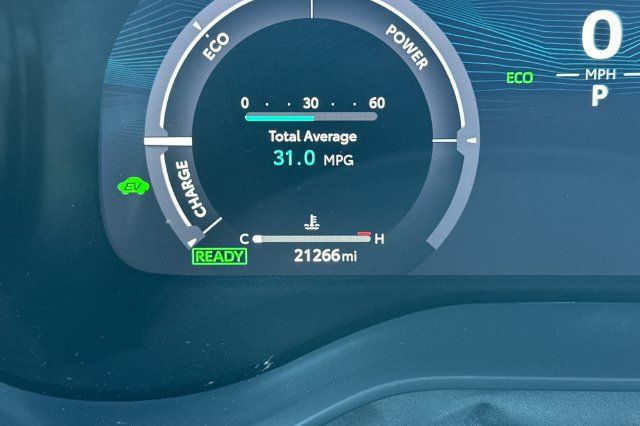 Certified 2025 Toyota Sienna XSE w/ XSE Premium Package AWD/4WD image 31