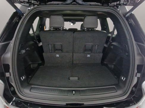 New 2025 Jeep Grand Cherokee L Altitude image 31