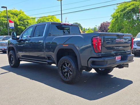 Used 2022 GMC Sierra 3500 Denali w/ Denali Ultimate Package AWD/4WD image 5