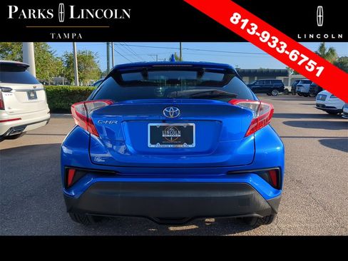 Used 2021 Toyota C-HR XLE image 5