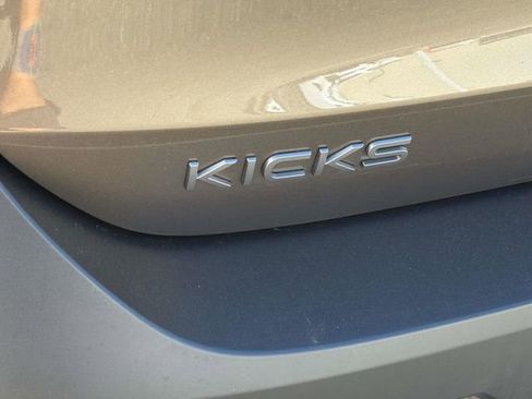 Certified 2025 Nissan Kicks SV image 7