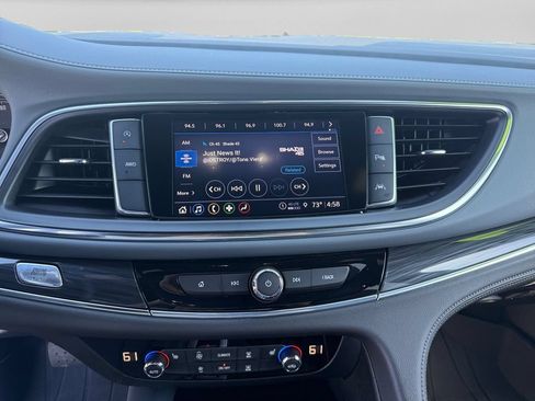 Used 2022 Buick Enclave Essence w/ LPO, Touring Package AWD/4WD image 20