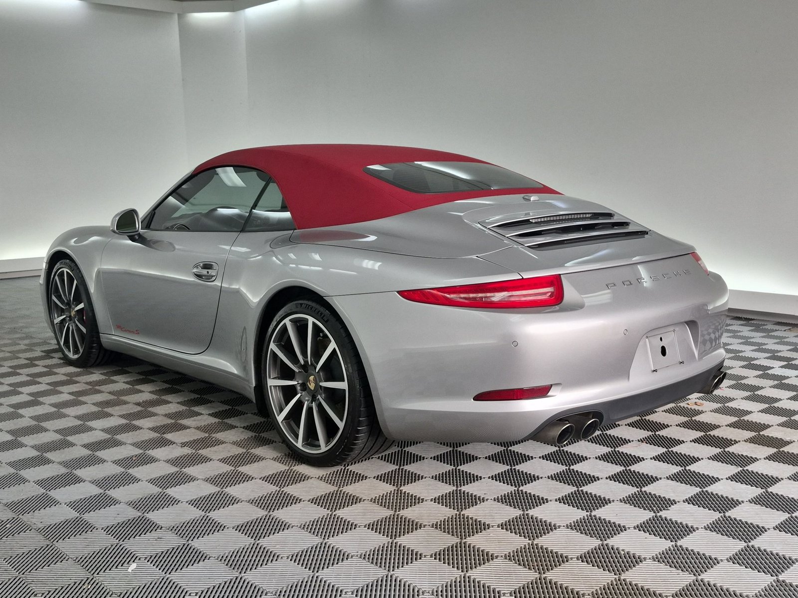 Used 2012 Porsche 911 Carrera S RWD image 3