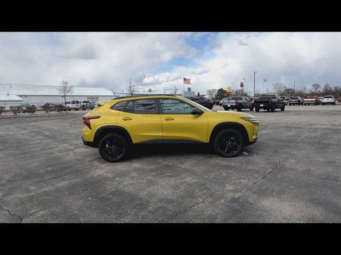 Used 2024 Chevrolet Trax ACTIV w/ Driver Confidence Package image 25