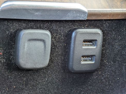 Used 2020 Cadillac Escalade ESV Premium Luxury image 28