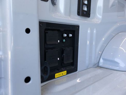 Used 2025 Ford F150 Lightning Flash AWD/4WD image 17