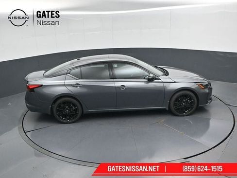 New 2026 Nissan Altima 2.5 SR w/ SR Midnight Edition Package FWD image 45