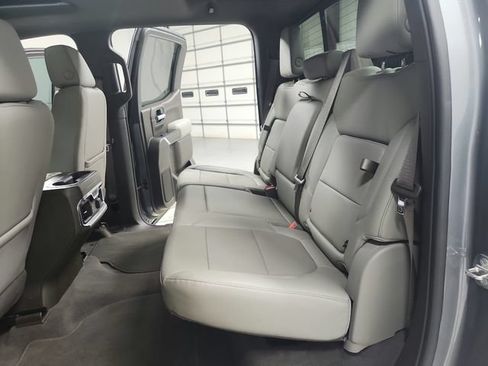 Used 2019 GMC Sierra 1500 SLT w/ SLT Premium Plus Package AWD/4WD image 44