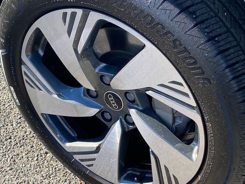 Used 2025 Audi Q6 e-tron Premium Plus w/ Premium Plus image 23