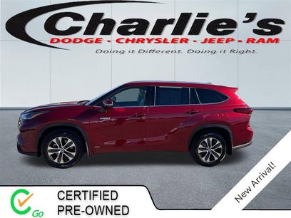Used 2021 Toyota Highlander XLE