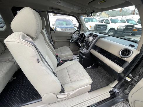 Used 2010 Honda Element EX image 32
