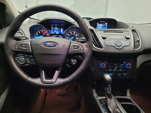 Used 2017 Ford Escape SE w/ SE Sport Appearance Package image 22