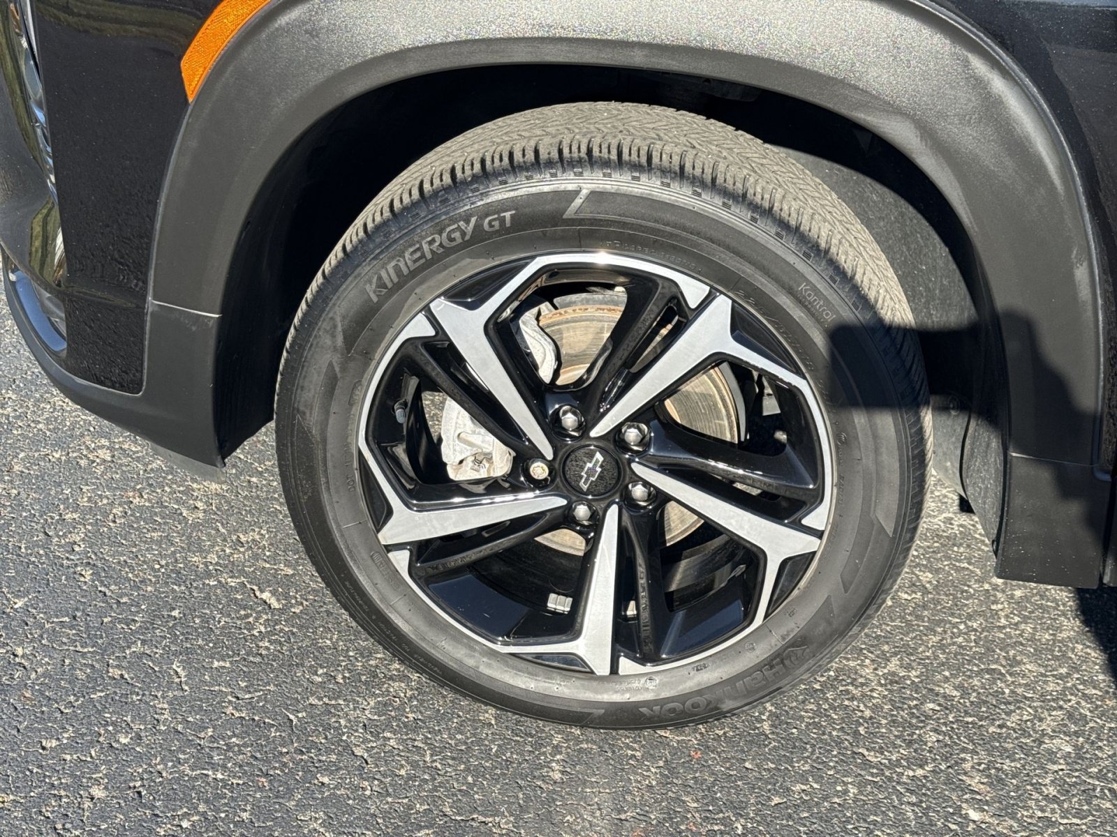 Used 2021 Chevrolet TrailBlazer RS w/ Sun and Liftgate Package AWD/4WD image 13