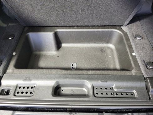 Certified 2024 Jeep Wrangler Sport S image 29