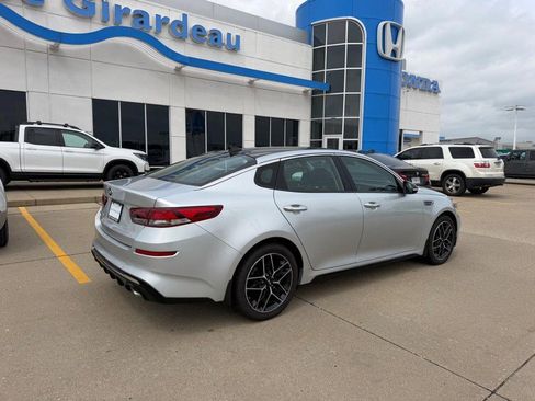 Used 2020 Kia Optima SE w/ Paint Protection Package FWD image 2