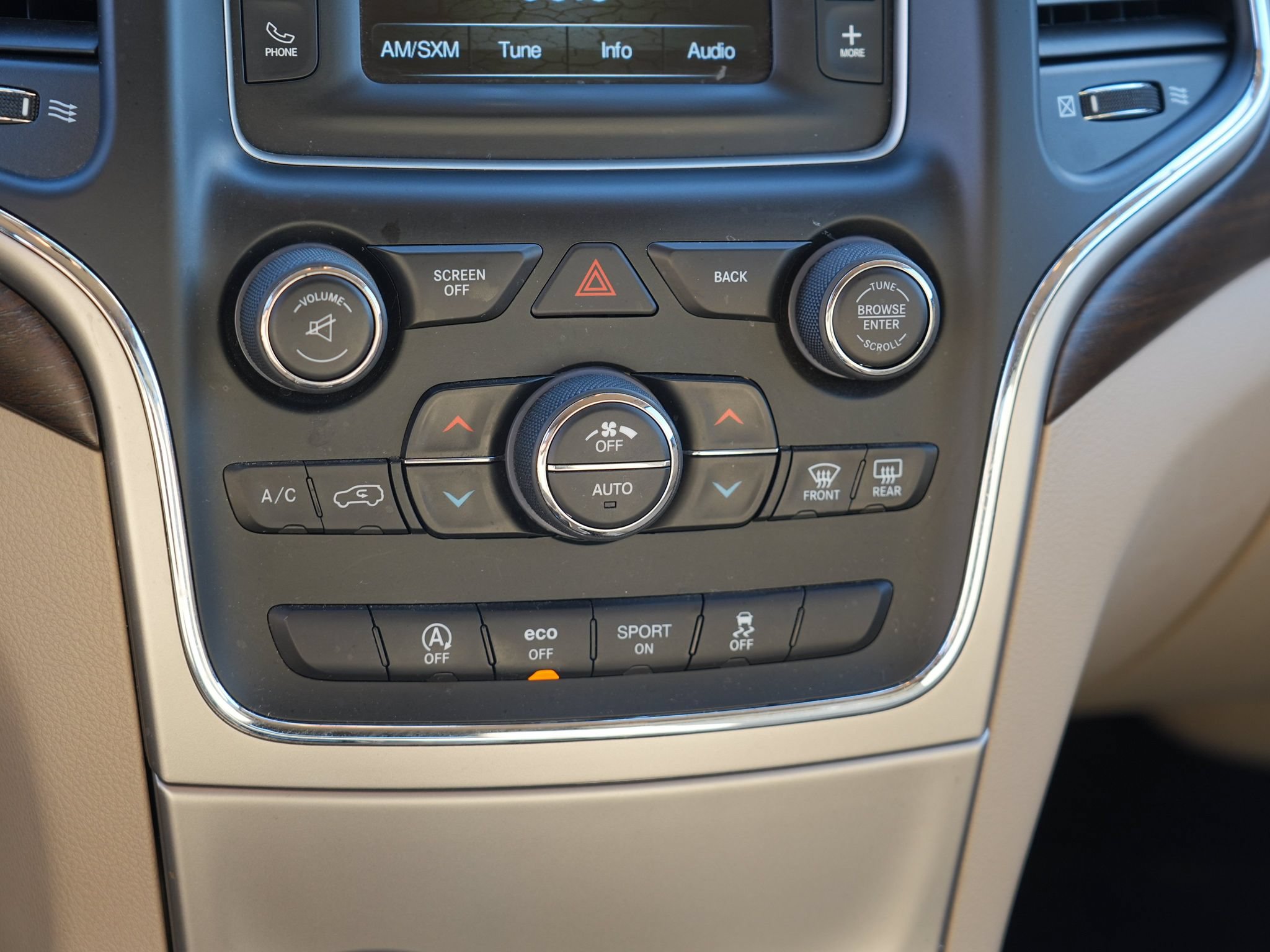 Used 2016 Jeep Grand Cherokee Laredo w/ Quick Order Package 23E AWD/4WD image 26