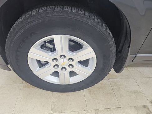 Used 2009 Chevrolet Traverse LT FWD image 18