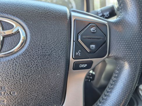Used 2018 Toyota 4Runner SR5 Premium AWD/4WD image 10