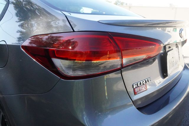 Used 2018 Kia Forte S FWD image 31