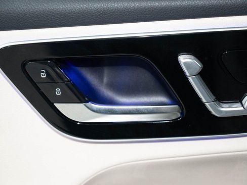 New 2027 Mercedes-Benz GLC 300 4MATIC image 22