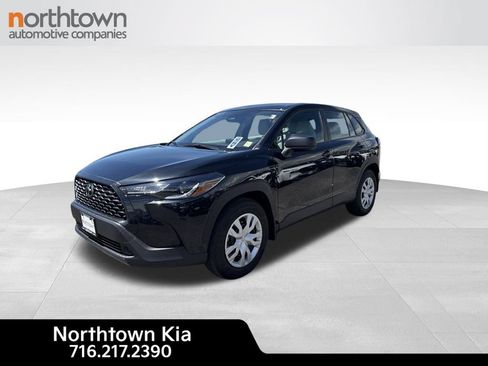 Used 2025 Toyota Corolla Cross L AWD/4WD image 1