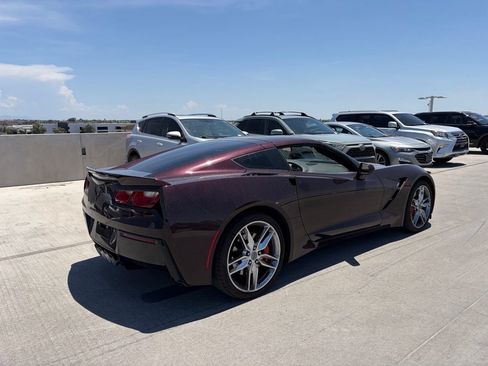 Used 2017 Chevrolet Corvette Stingray Coupe RWD image 2