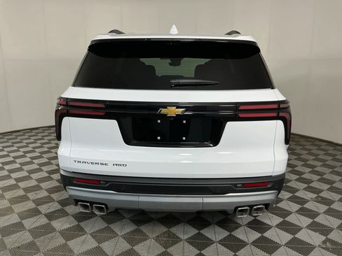 New 2026 Chevrolet Traverse LT w/ Driver Confidence Package image 10