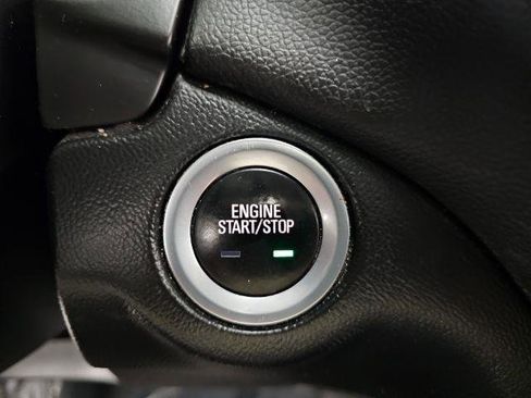 Used 2018 Chevrolet Equinox LT image 15