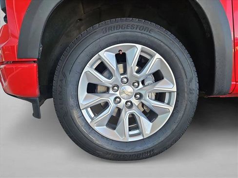 Certified 2024 Chevrolet Silverado 1500 Custom AWD/4WD image 29