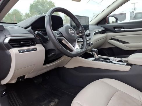 Used 2024 Nissan Altima 2.5 SL image 17