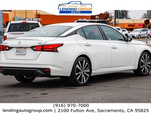 Used 2022 Nissan Altima 2.5 SR image 4