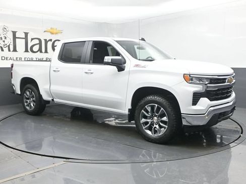 New 2026 Chevrolet Silverado 1500 LT w/ Z71 Off-Road Package AWD/4WD image 6