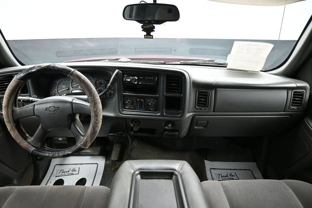 Used 2005 Chevrolet Silverado 2500 LS AWD/4WD image 12