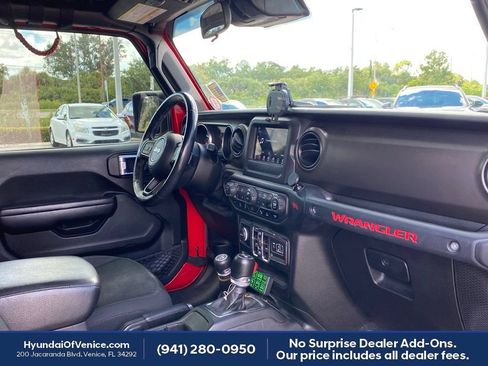Used 2021 Jeep Wrangler Unlimited Sport AWD/4WD image 16