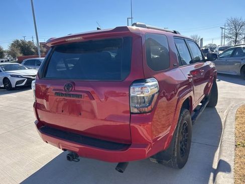 Used 2023 Toyota 4Runner SR5 Premium w/ Moonroof Package image 6