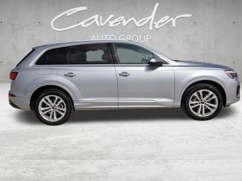 Used 2025 Audi Q7 3.0T Premium Plus AWD/4WD image 12