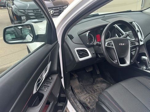 Used 2015 GMC Terrain SLE image 8