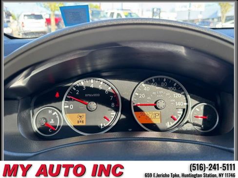 Used 2011 Nissan Pathfinder LE w/ Navigation Pkg image 21