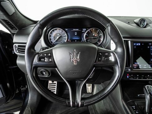 Used 2022 Maserati Levante Modena AWD/4WD image 9