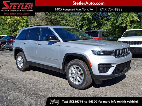 New 2025 Jeep Grand Cherokee Laredo X image 1