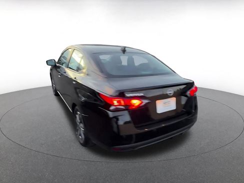 Used 2025 Nissan Versa SV image 11