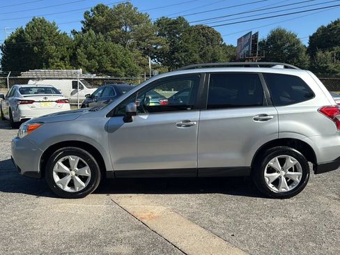 Used 2016 Subaru Forester 2.5i Premium w/ All-Weather Package AWD/4WD image 6