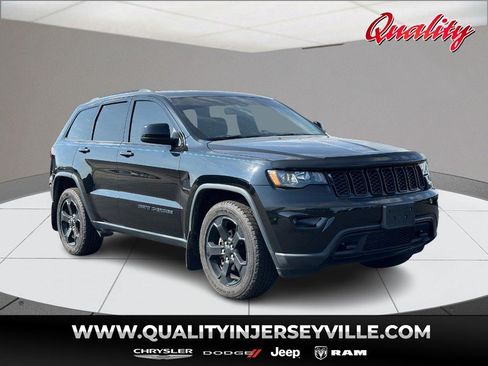 Used 2018 Jeep Grand Cherokee Laredo AWD/4WD image 1