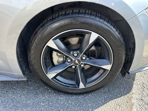 Used 2020 Ford Mustang Coupe image 22