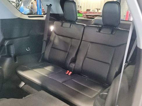 Used 2024 Ford Explorer Limited w/ Limited Technology Package AWD/4WD image 23