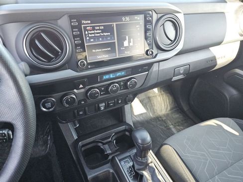 Used 2023 Toyota Tacoma TRD Sport AWD/4WD image 33
