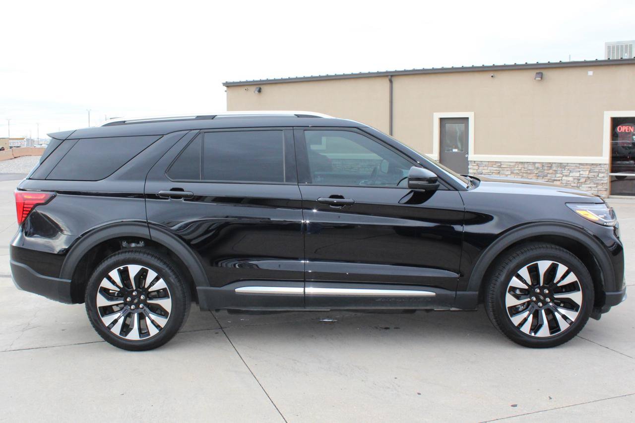 Used 2025 Ford Explorer Platinum w/ LUX Leather Package AWD/4WD image 22