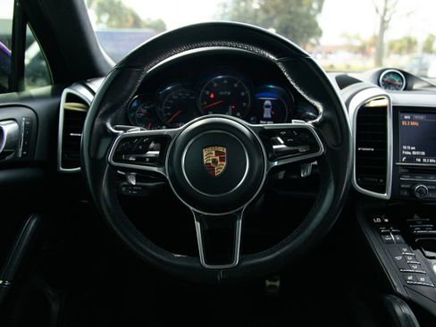 Used 2016 Porsche Cayenne GTS AWD/4WD image 43
