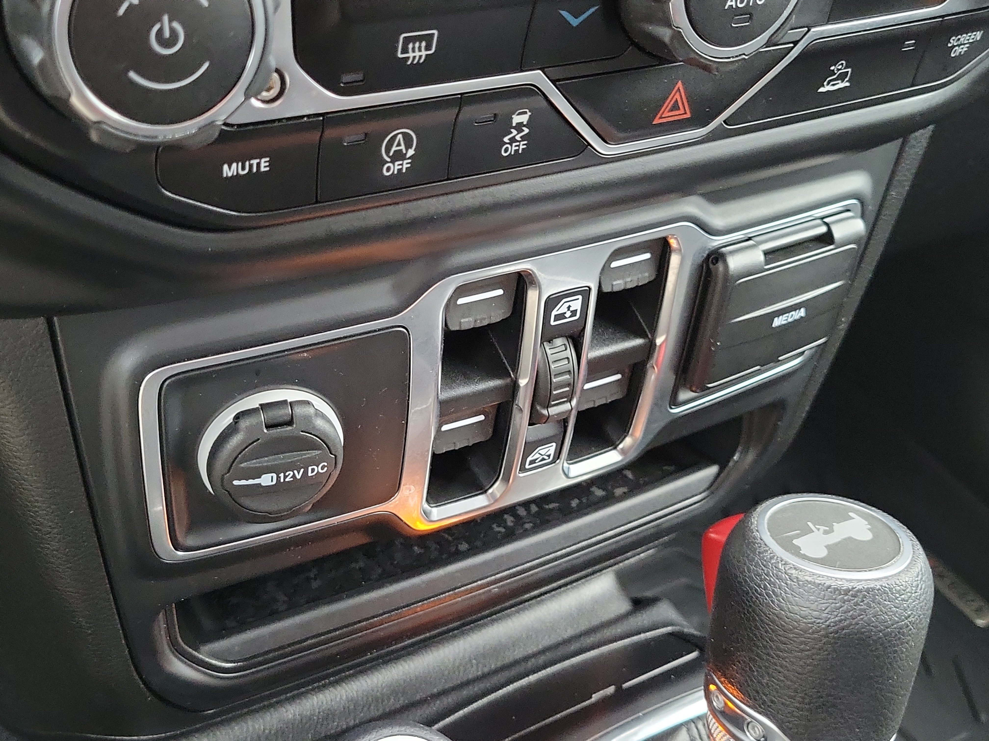 Used 2021 Jeep Wrangler Unlimited Sport AWD/4WD image 32