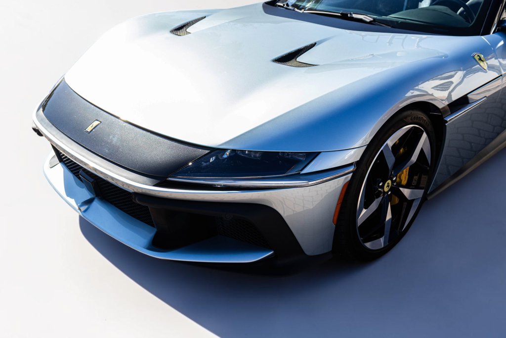 Certified 2026 Ferrari 12Cilindri Spider RWD image 29